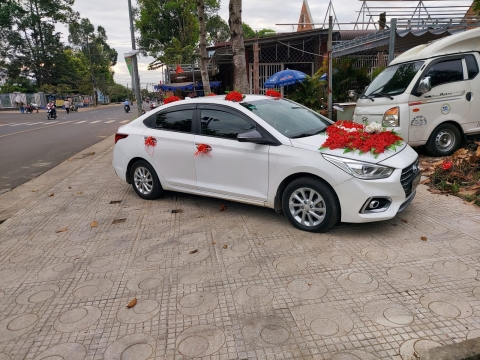 Thuê Xe Đám Cưới hotline: 0918 133 193