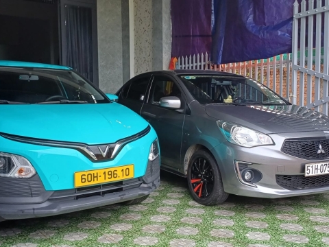 Thuê Xe 5 - 7 Chỗ Hotline: 0918.133.193