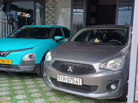 Thuê Xe 5 - 7 Chỗ Hotline: 0918.133.193